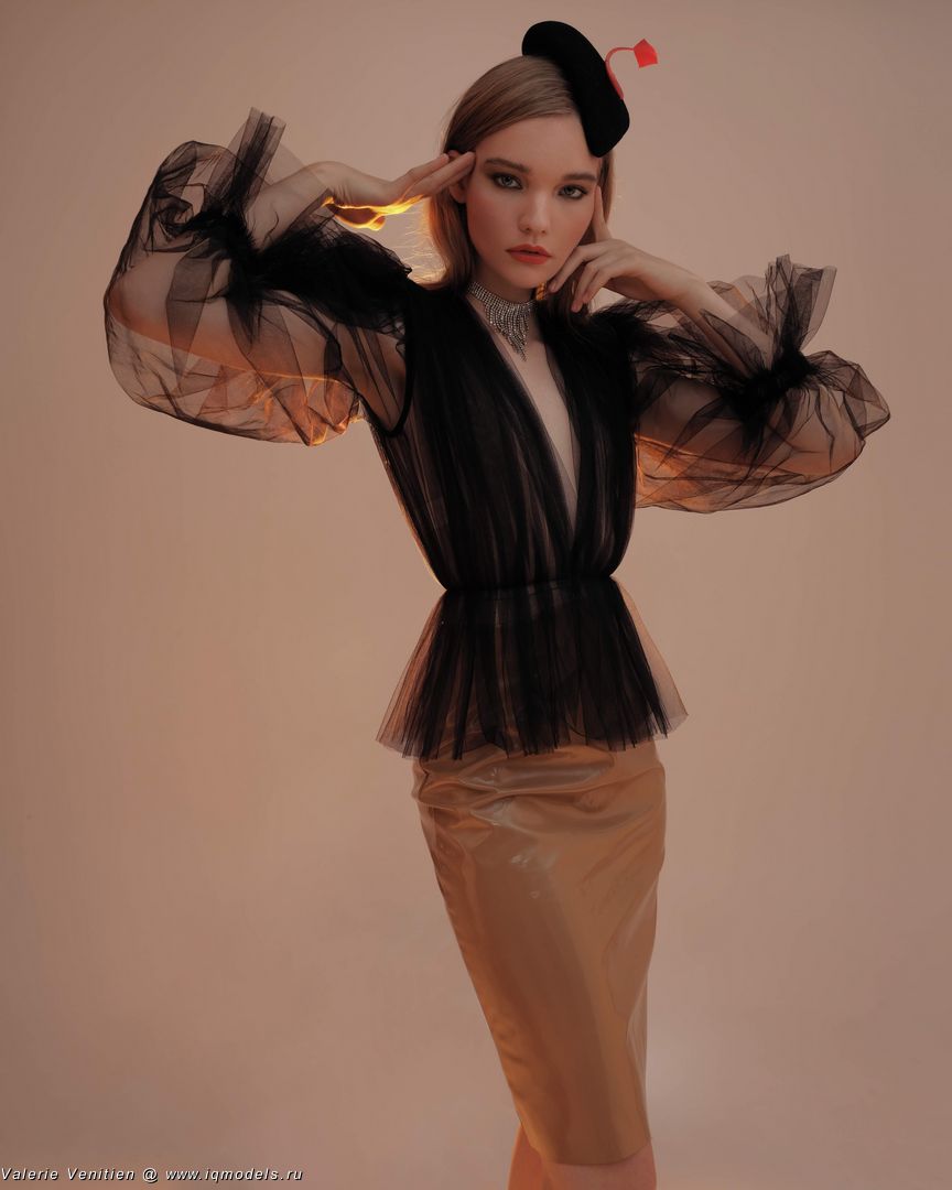 Valerie Venitien portfolio photo 9